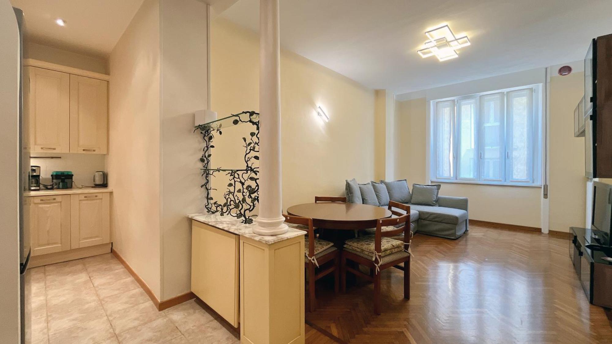 Center Apartment - Affitti Brevi Italia Lecco Exteriör bild