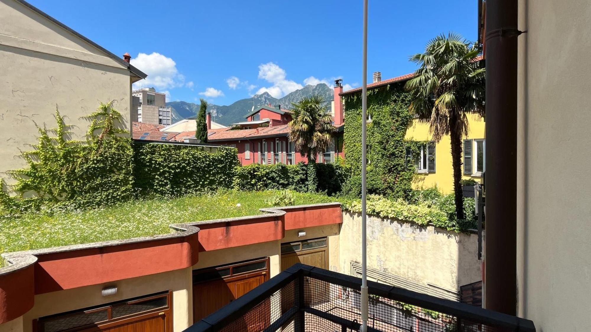 Center Apartment - Affitti Brevi Italia Lecco Exteriör bild